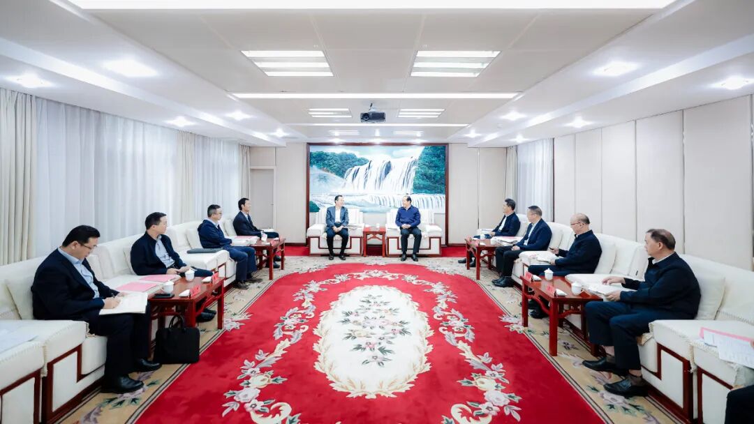 楊昌鵬尹恒斌會見國家開發銀行貴州省分行黨委書記、行長于軍黨一行